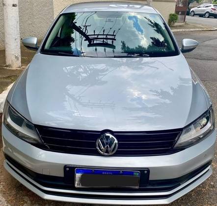 VOLKSWAGEN JETTA 2.0 TRENDLINE FLEX 4P TIPTRONIC